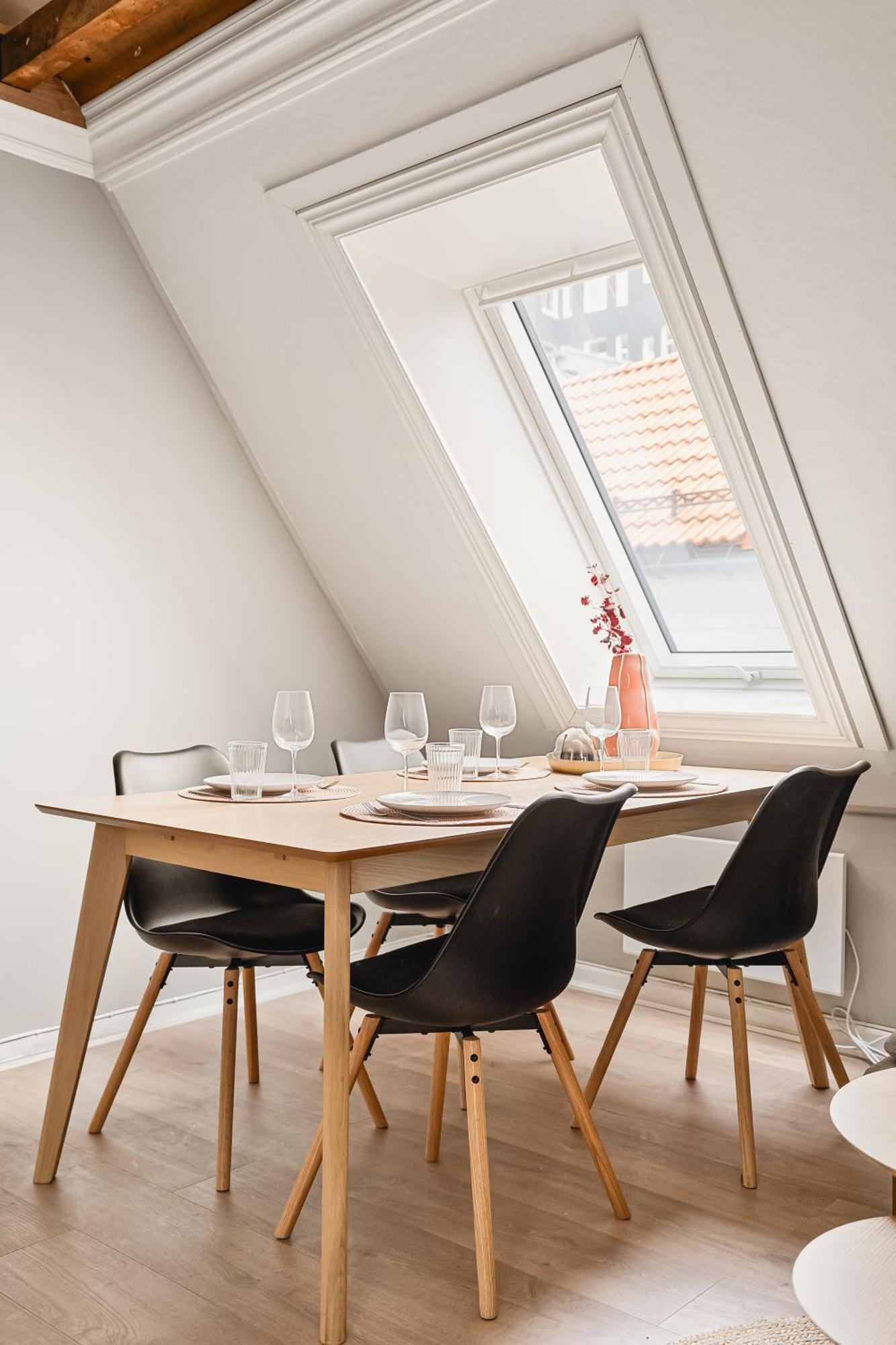 Apartmán 2024 Renovated Luxury Penthouse! Up To 9 Guests! Bergen Exteriér fotografie